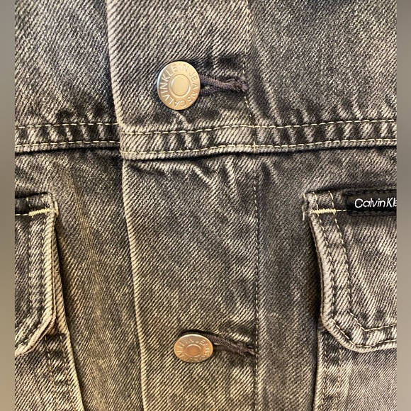 Calvin Klein Men’s Palmer Denim Utility Trucker Jacket NWT Gray Relaxed Fit M - Picture 4 of 15